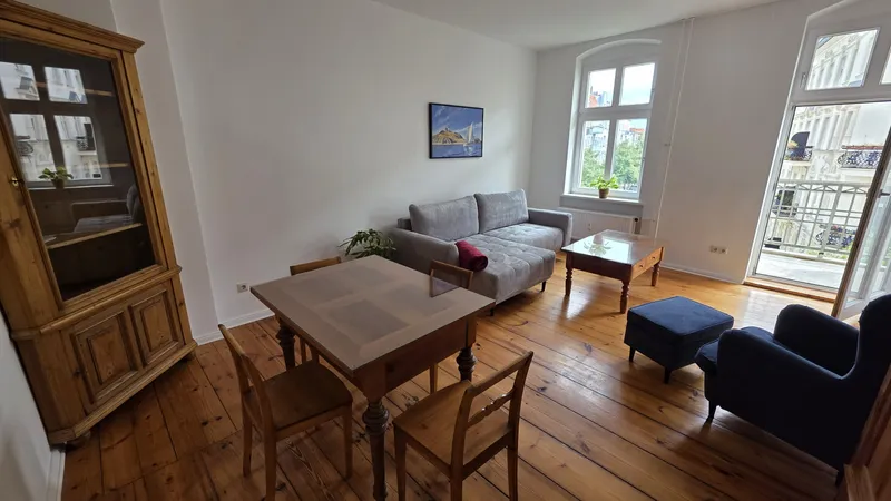 Fantastic apartment, fully furnished, 2 balconies, hip neighborhood — photo 1
